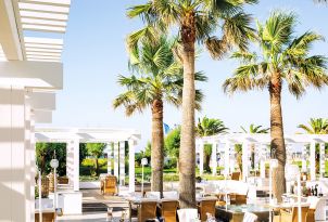 12-barbarossa-fish-restaurant-al-fresco-dining-and-gastronomy-in-grecotel-creta-palace-in-crete