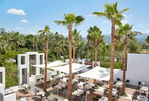 20-labyrinth-atrium-restaurant-creta-palace-grecotel