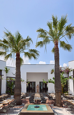 26-labyrunth-atrium-restaurant-creta-palace