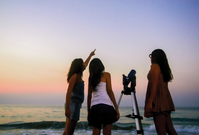 02-stargazing-with-telescopes-astronomy-activites-at-creta-palace-greece