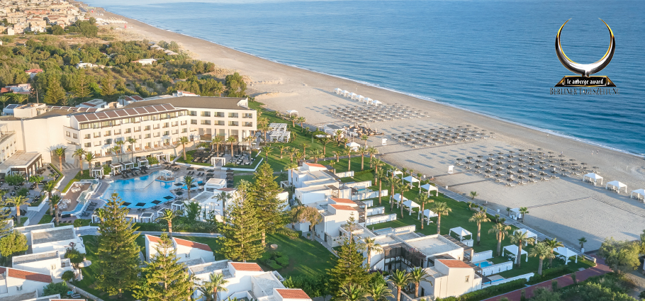 creta-palace-outstanding-service-resort-award