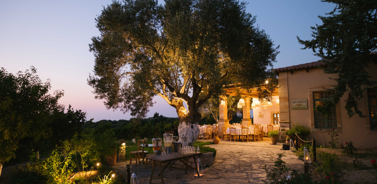 01-agreco-farm-tavern-in-crete