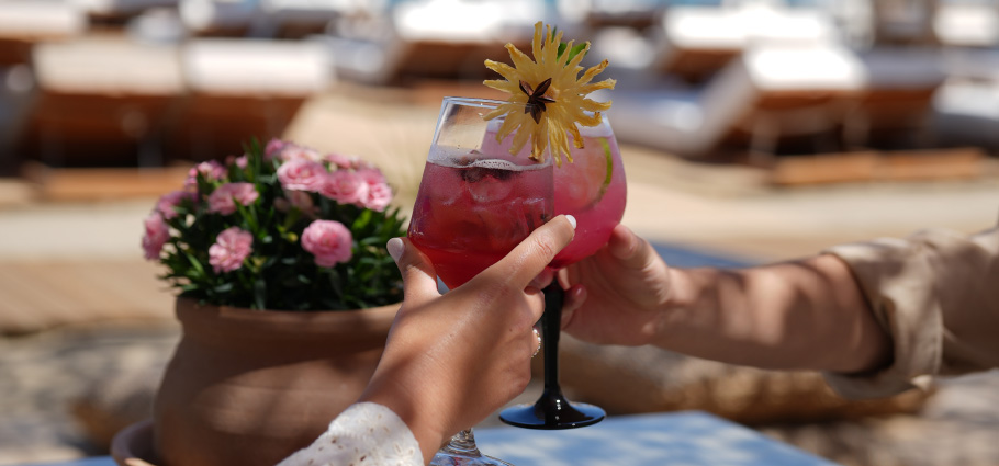 02-creta-palace-beach-bar-crete-island